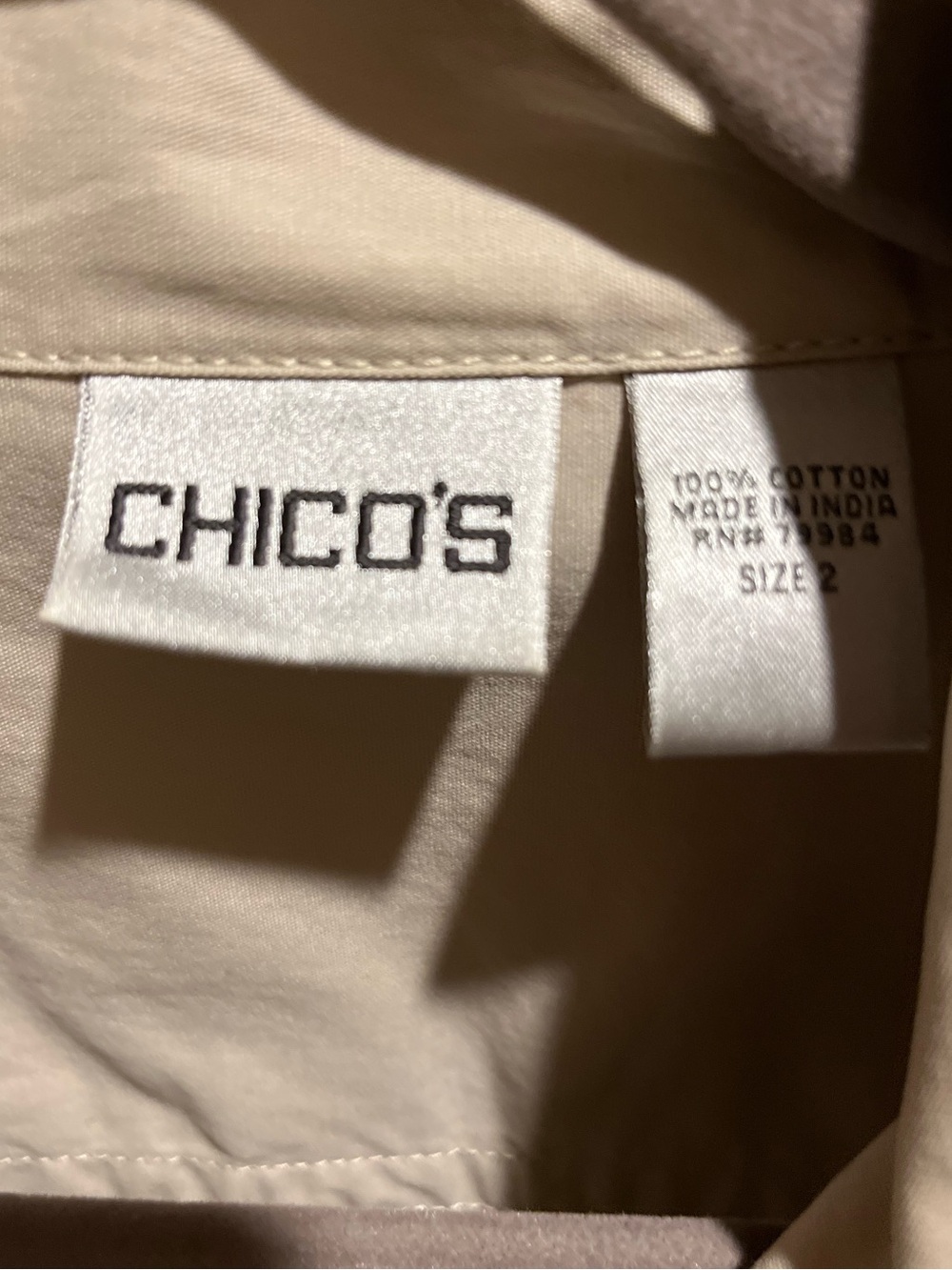 45. WOMENS CHICO’S 2/L DETAIL JACKET - Picture 2 of 4